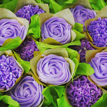 Load image into Gallery viewer, Cupcake Bouquets and Flowers (Choose your flavor)