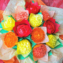 Load image into Gallery viewer, Cupcake Bouquets and Flowers (Choose your flavor)