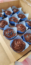 Load image into Gallery viewer, Cupcakes (Choose your flavor)
